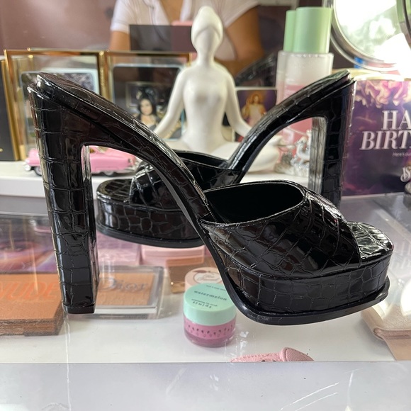 Forever 21 Heels - Picture 2 of 10
